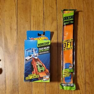 Hot Wheels Track Builder Set with Side Shot Launcher